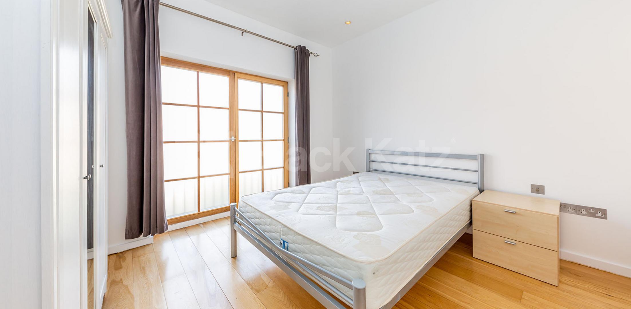 Stunning two bedroom with great space located in a great area Kingsdown Road, Holloway